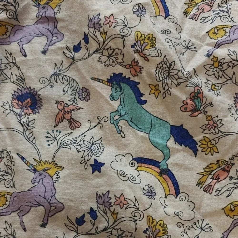 Roller Rabbit Blue and Yellow Horse Print Pajama Shirt (Top Only)